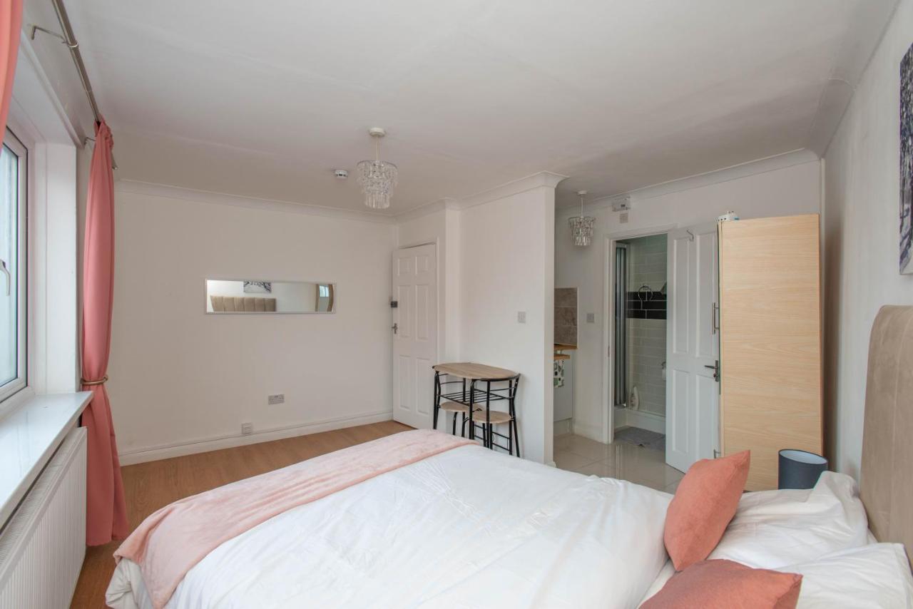 Modern Apartments In Bromley, Greater London Near Tesco And Sundridge Park Station المظهر الخارجي الصورة