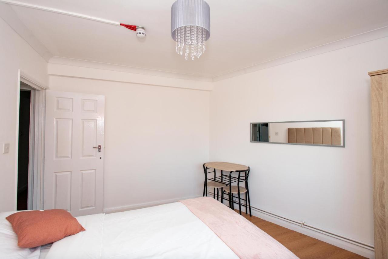 Modern Apartments In Bromley, Greater London Near Tesco And Sundridge Park Station المظهر الخارجي الصورة